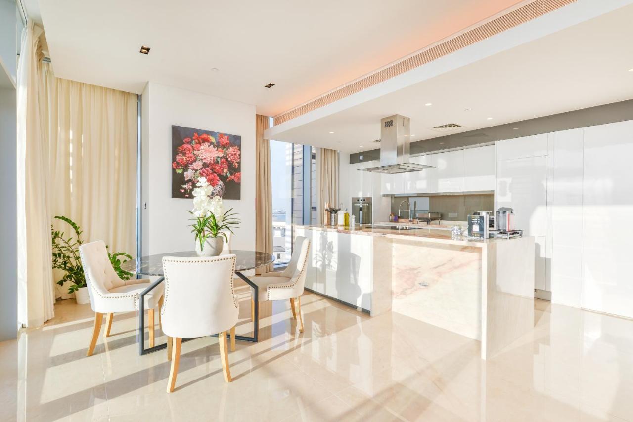 Posh 2 Bedroom Oceanfront Apt In The Heart Of Bluewaters Island Dubái Exterior foto