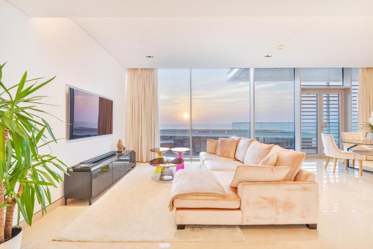 Posh 2 Bedroom Oceanfront Apt In The Heart Of Bluewaters Island Dubái Exterior foto