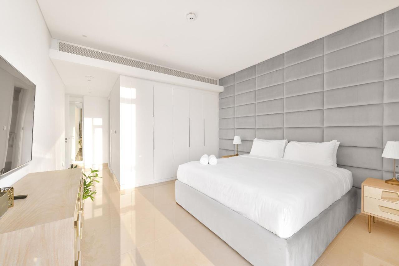 Posh 2 Bedroom Oceanfront Apt In The Heart Of Bluewaters Island Dubái Exterior foto