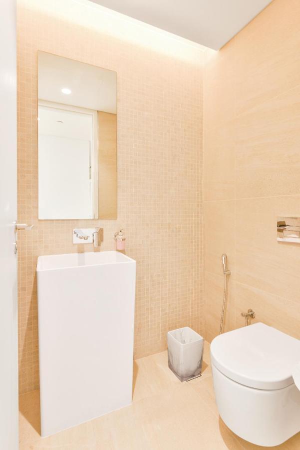 Posh 2 Bedroom Oceanfront Apt In The Heart Of Bluewaters Island Dubái Exterior foto