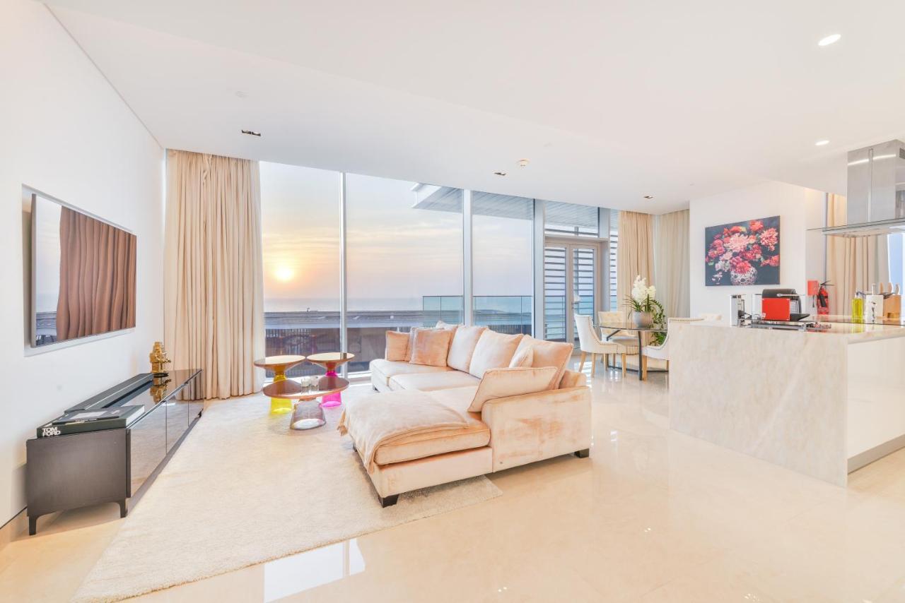 Posh 2 Bedroom Oceanfront Apt In The Heart Of Bluewaters Island Dubái Exterior foto