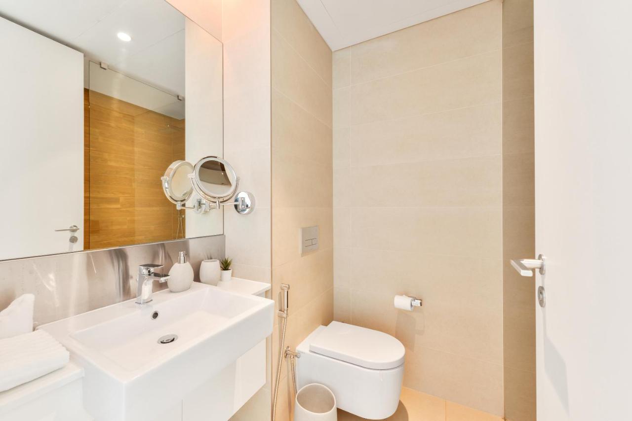 Posh 2 Bedroom Oceanfront Apt In The Heart Of Bluewaters Island Dubái Exterior foto